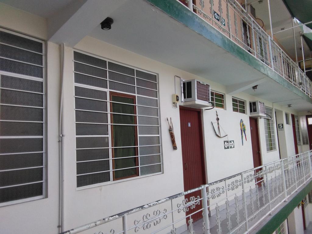 Hostal El Colibri Iquitos Exterior foto