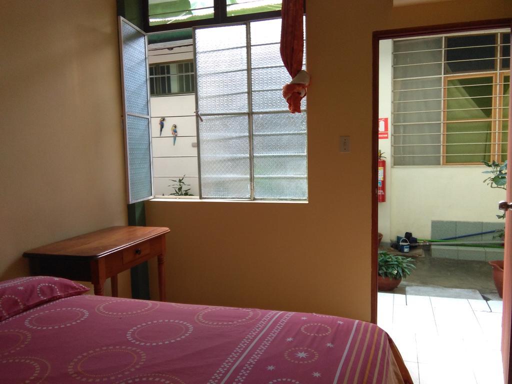Hostal El Colibri Iquitos Quarto foto
