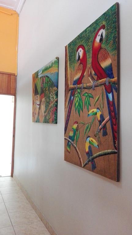Hostal El Colibri Iquitos Exterior foto